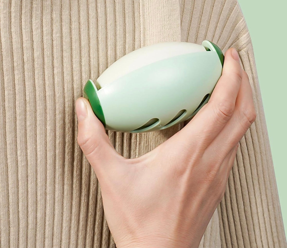 Brosse attrape-poils réutilisable pour meubles & vêtements